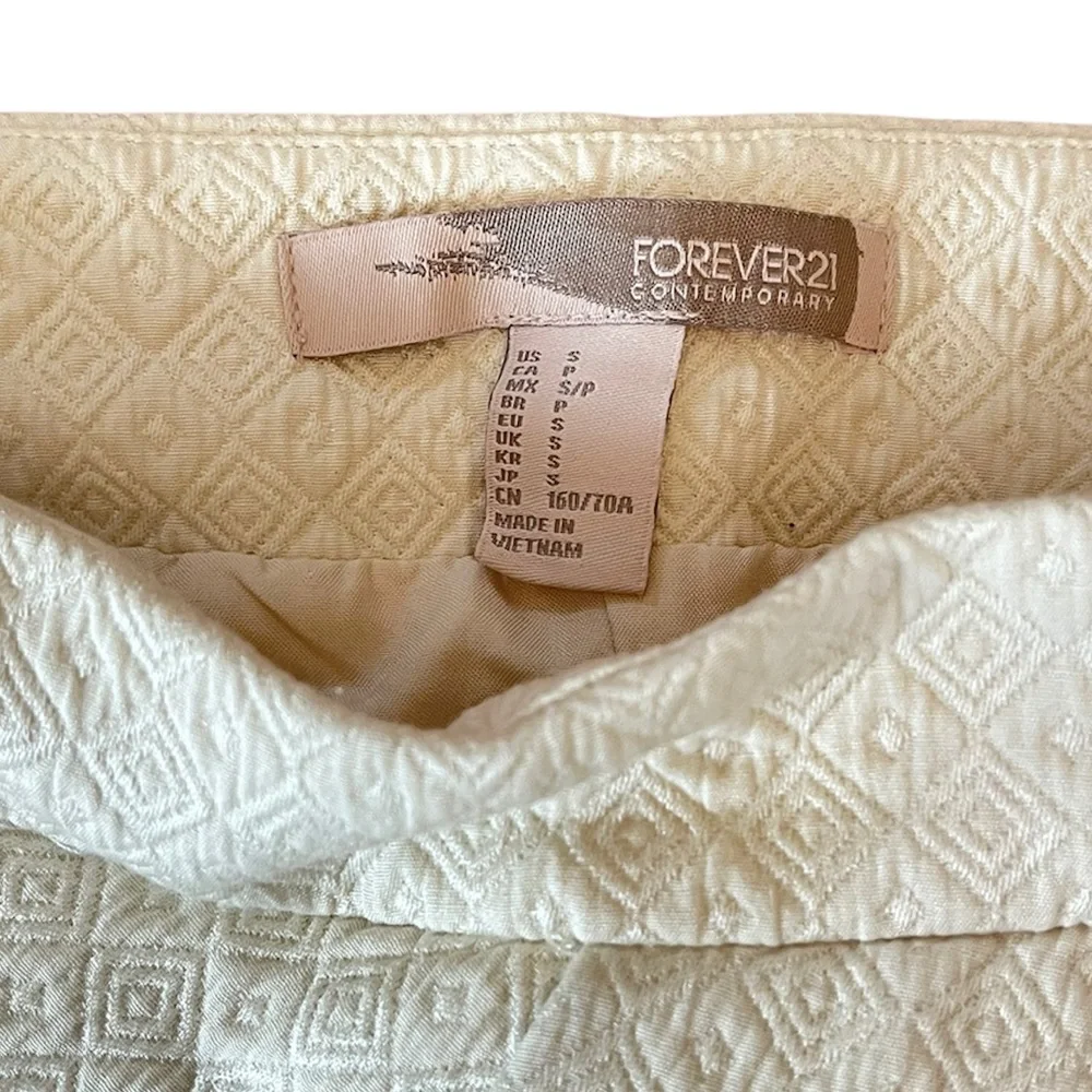 Forever 21 | Cream Quilted Pleated High Waist Mini Skirt